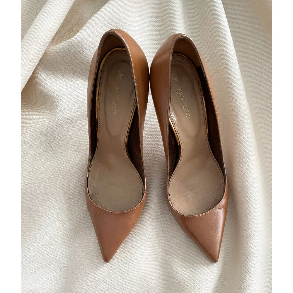 Sergio Rossi "Godiva" Bronze Pump, size 40 (fits 9/9.5)